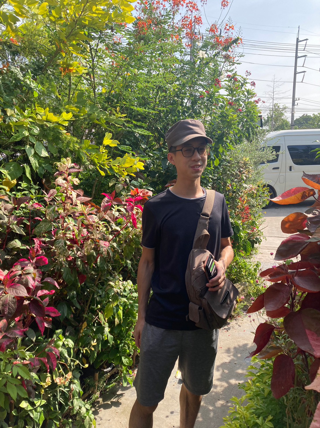 入口 https://dtks6emtee9cj.cloudfront.net/20230502/33.jpg