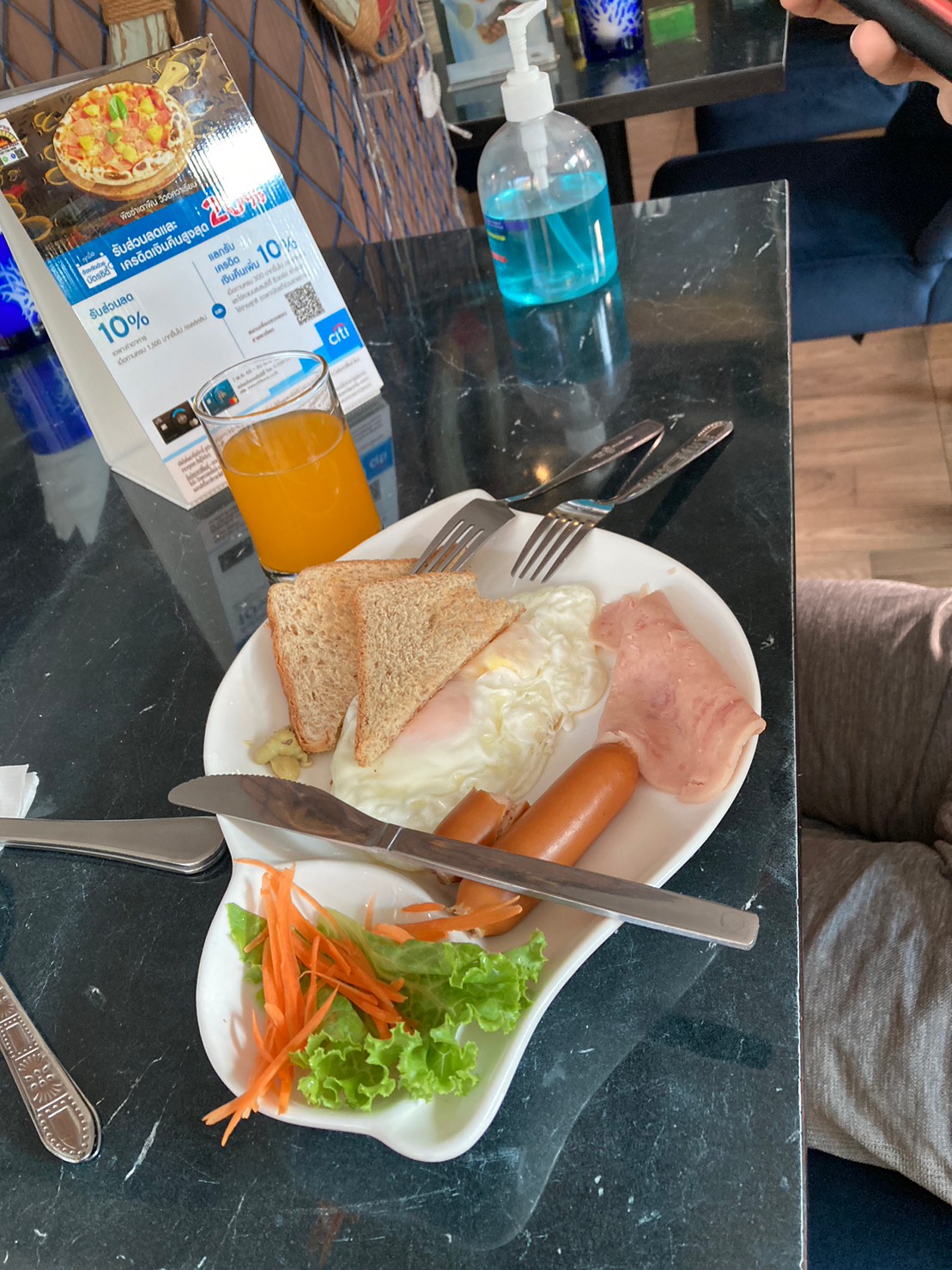 航班 https://dtks6emtee9cj.cloudfront.net/20230502/42.jpg