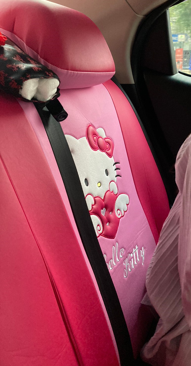 Hello Kitty 車 https://dtks6emtee9cj.cloudfront.net/20230502/43.jpg