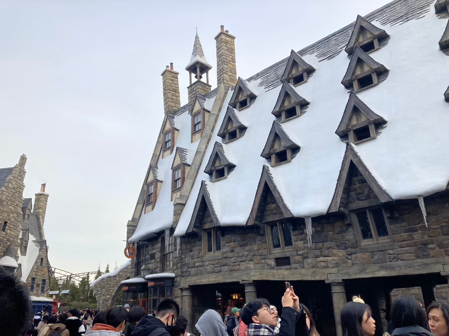 USJ https://dtks6emtee9cj.cloudfront.net/20231219/14.jpg