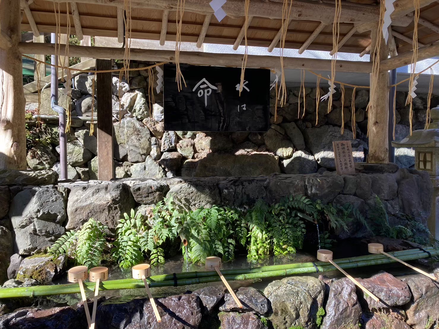 貴船神社 https://dtks6emtee9cj.cloudfront.net/20231219/241.jpg