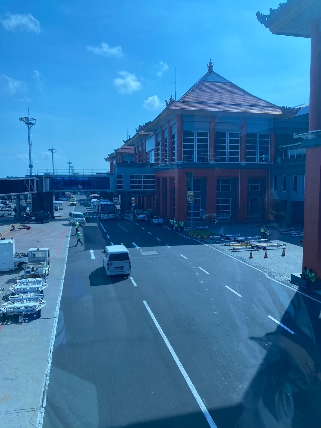 機場 https://dtks6emtee9cj.cloudfront.net/20240523/1008.jpg