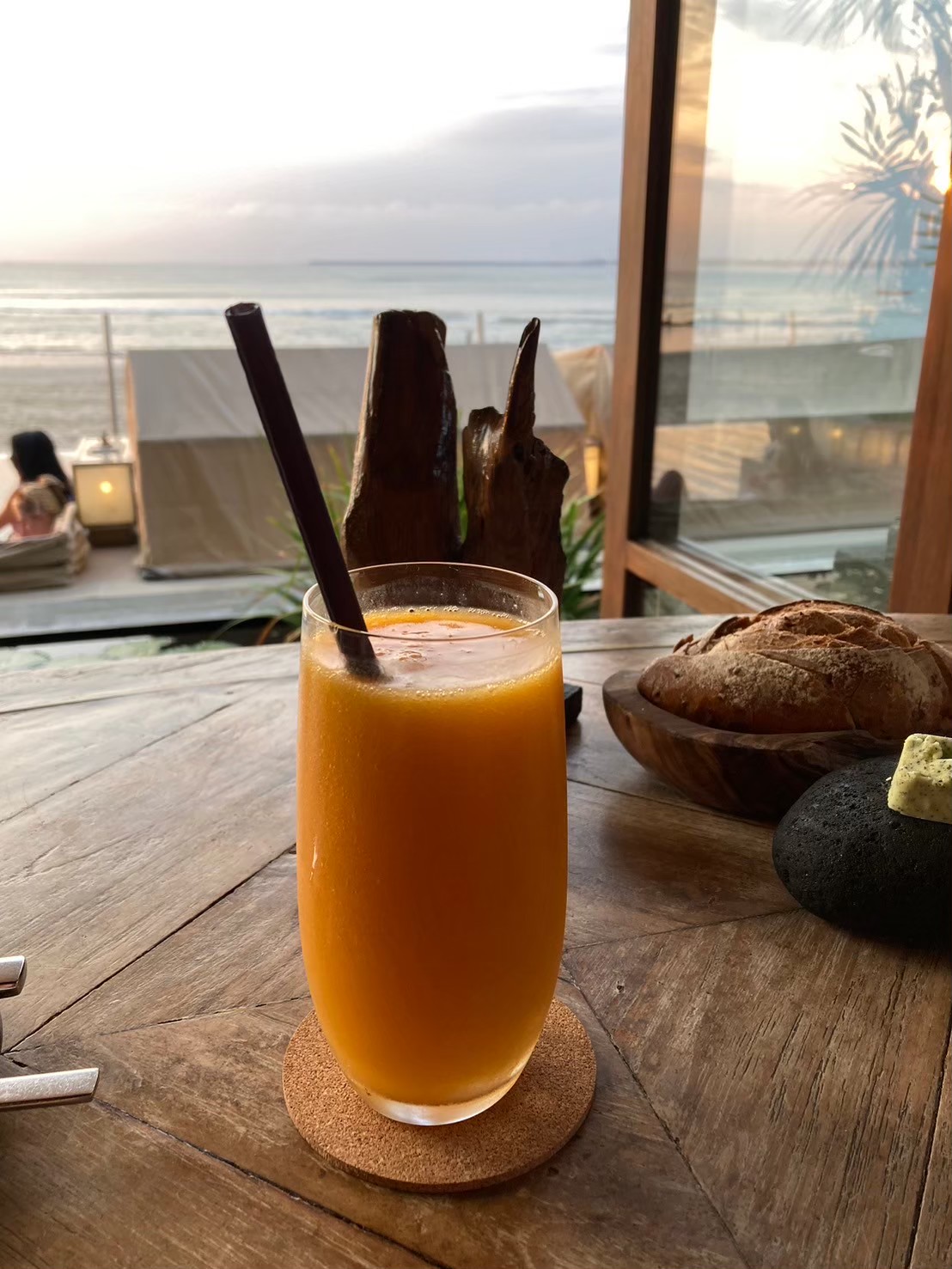 文案 https://dtks6emtee9cj.cloudfront.net/20240523/1050.jpg