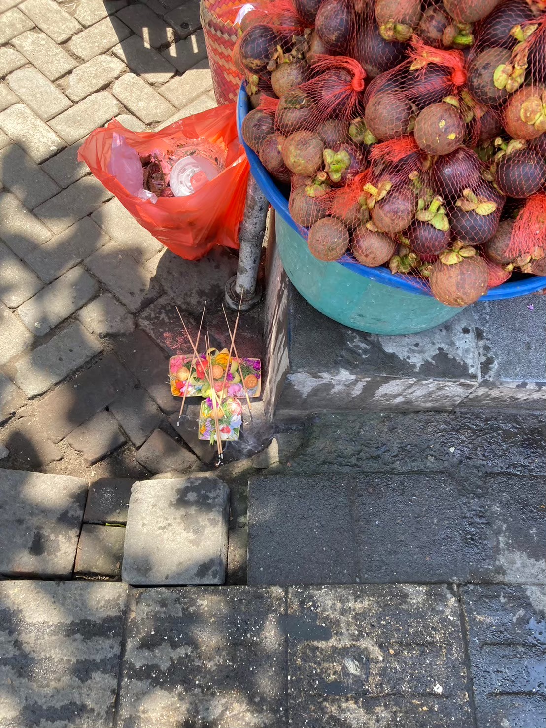 烏布市集 https://dtks6emtee9cj.cloudfront.net/20240523/2049.jpg