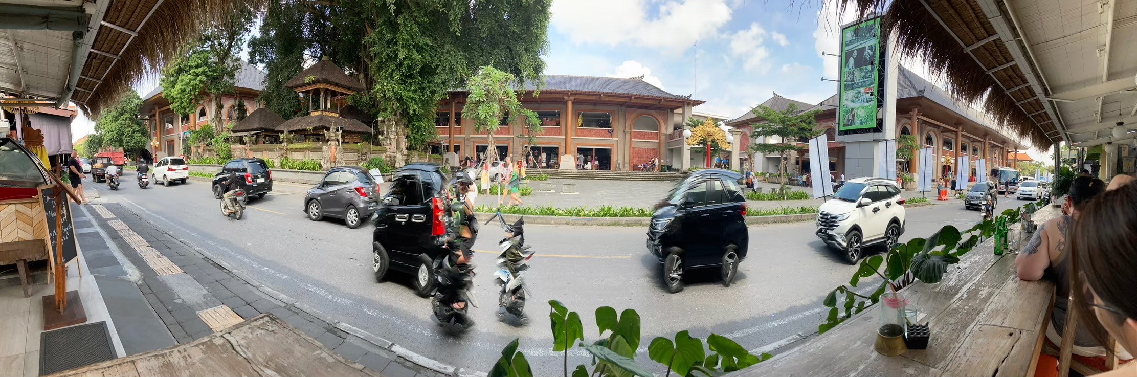 烏布市集 https://dtks6emtee9cj.cloudfront.net/20240523/2050.jpg