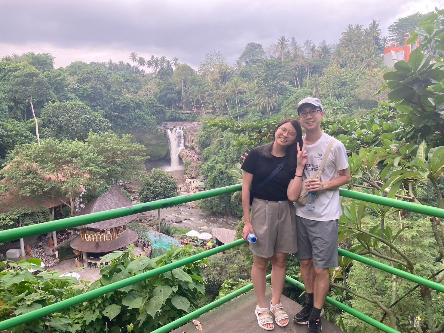 Tegenungan 瀑布 https://dtks6emtee9cj.cloudfront.net/20240523/2104.jpg