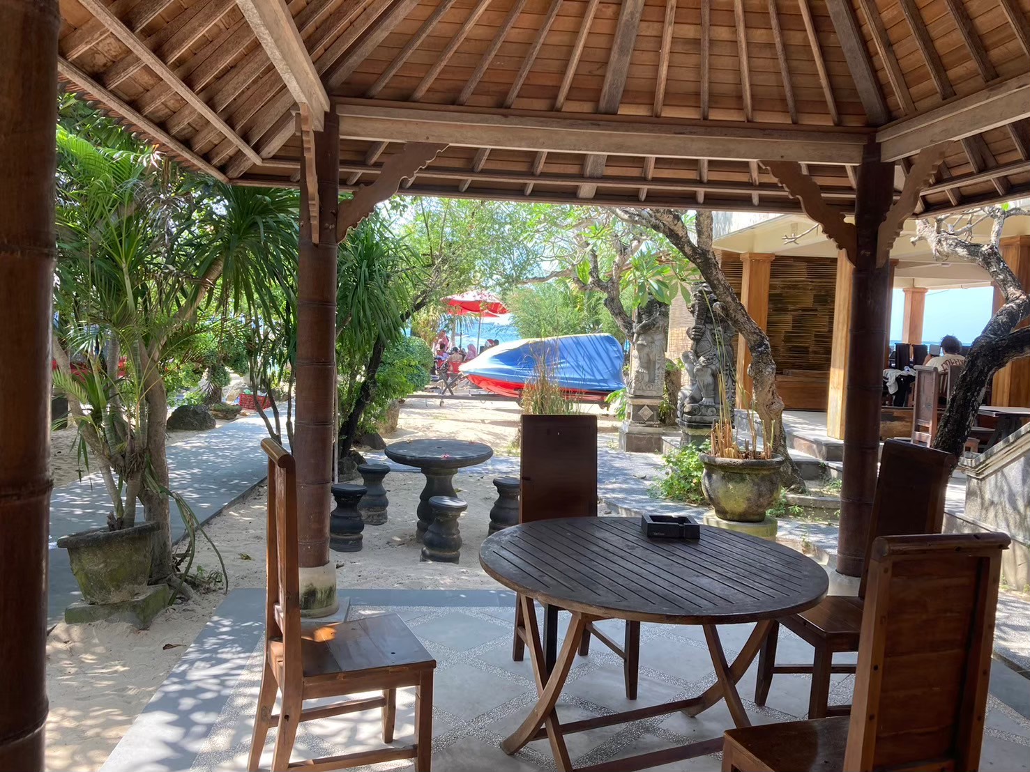 玩水 https://dtks6emtee9cj.cloudfront.net/20240523/3029.jpg