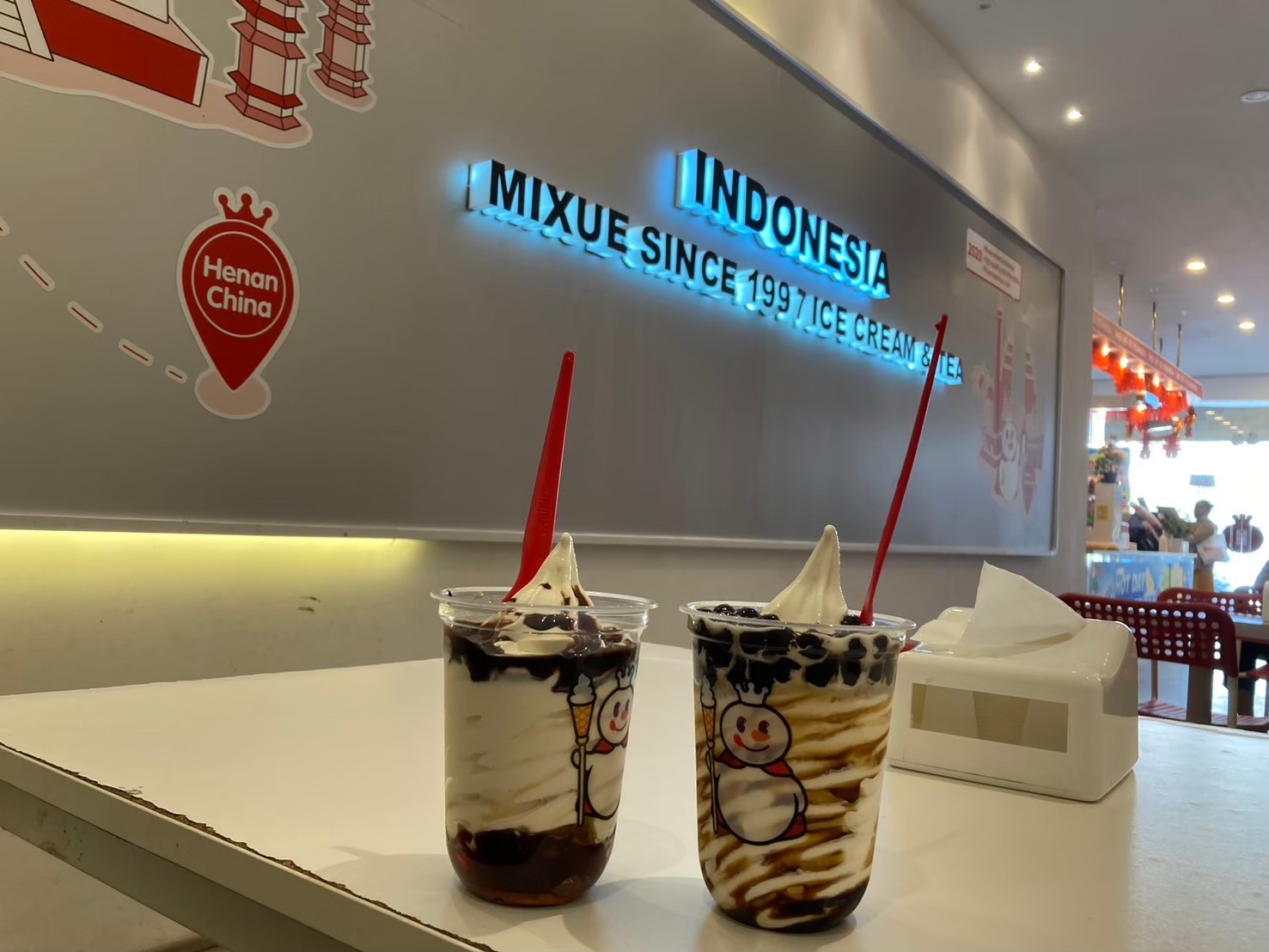 吃冰 https://dtks6emtee9cj.cloudfront.net/20240523/3037.jpg