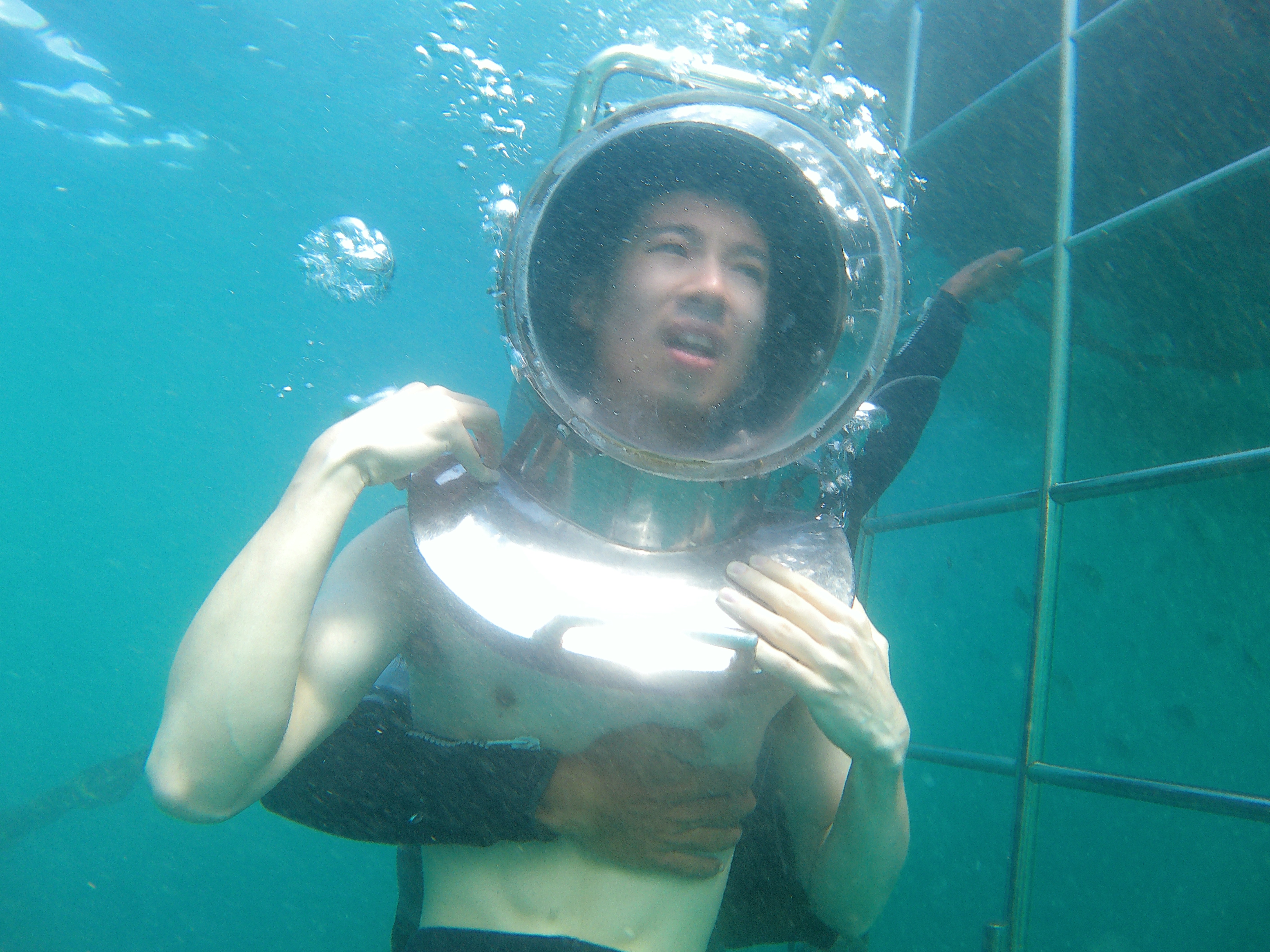 玩水 https://dtks6emtee9cj.cloudfront.net/20240523/3229.jpg