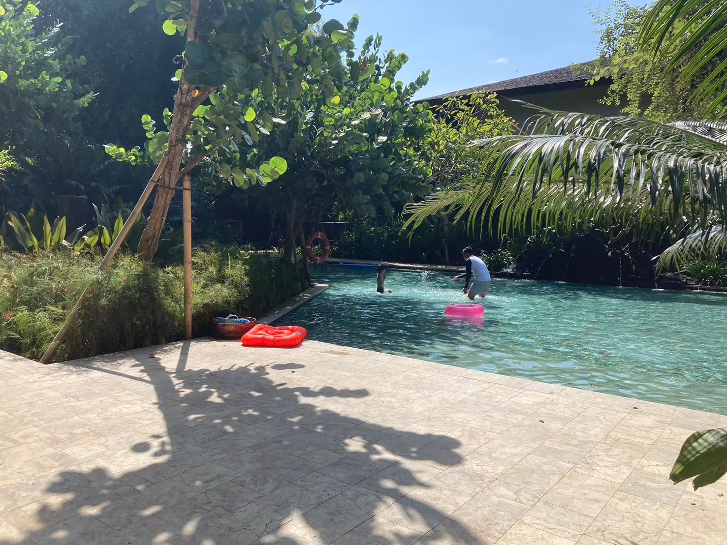 安達仕 https://dtks6emtee9cj.cloudfront.net/20240523/4022.jpg