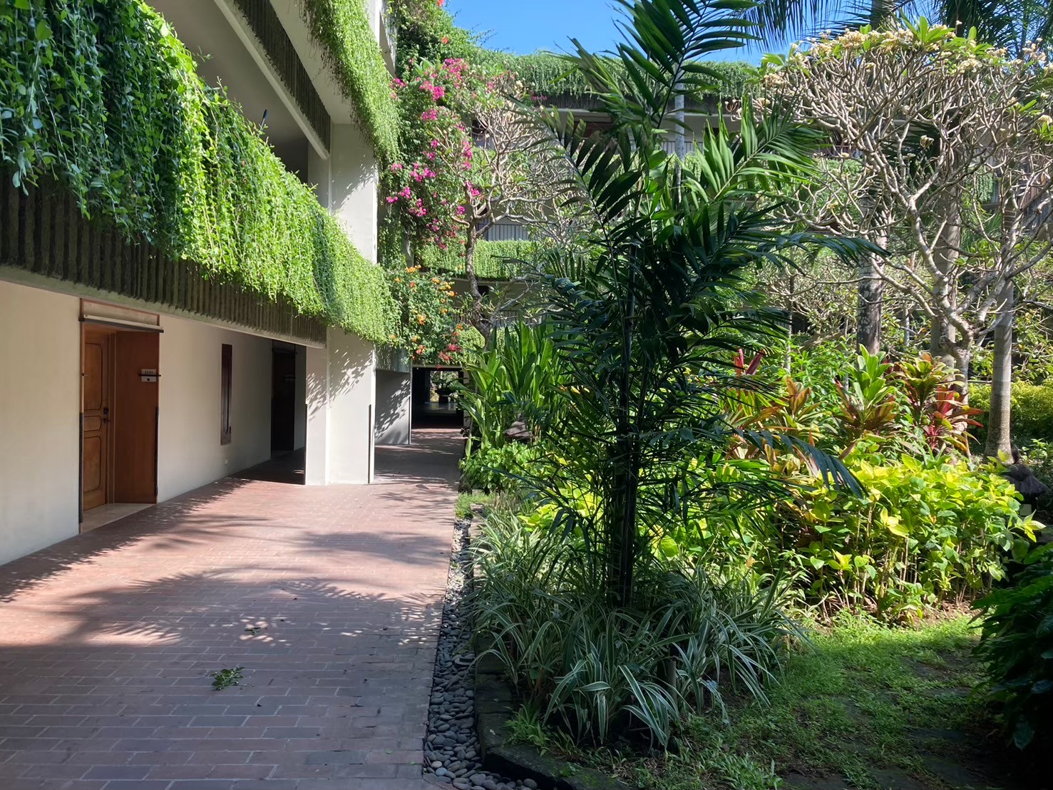 安達仕 https://dtks6emtee9cj.cloudfront.net/20240523/4033.jpg