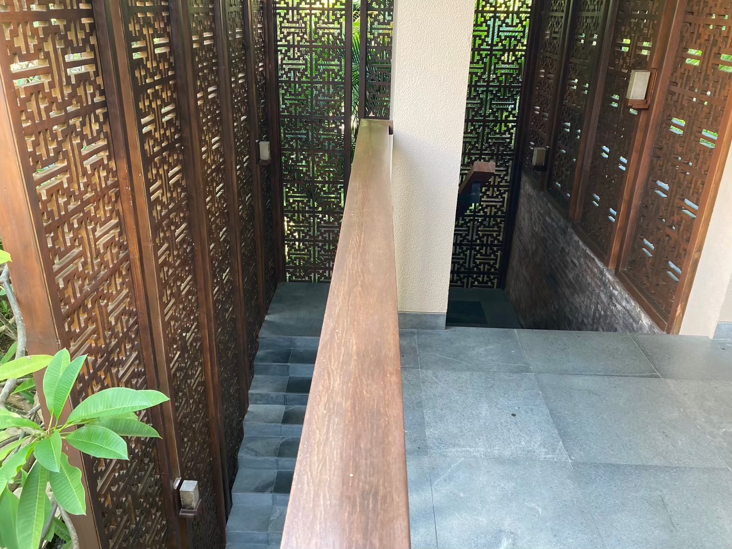 安達仕 https://dtks6emtee9cj.cloudfront.net/20240523/4068.jpg