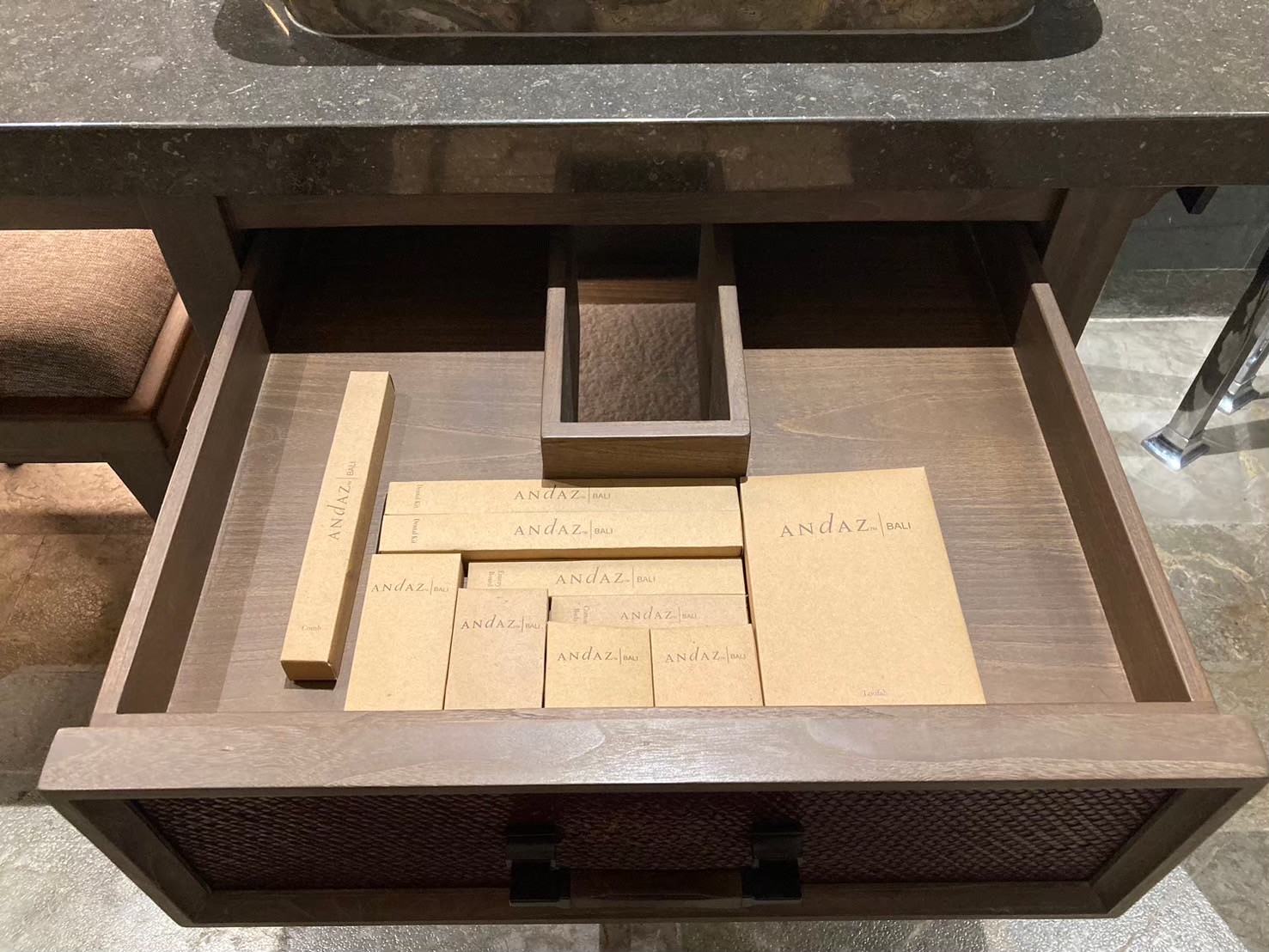 安達仕 https://dtks6emtee9cj.cloudfront.net/20240523/4087.jpg