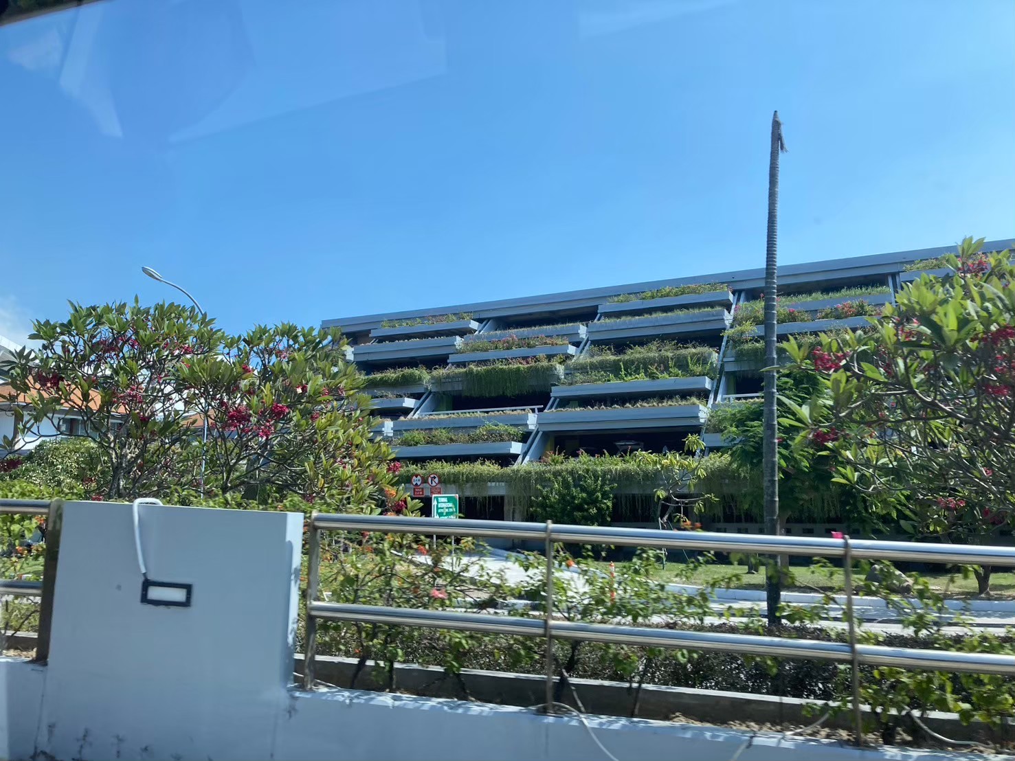 安達仕 https://dtks6emtee9cj.cloudfront.net/20240523/6128.jpg