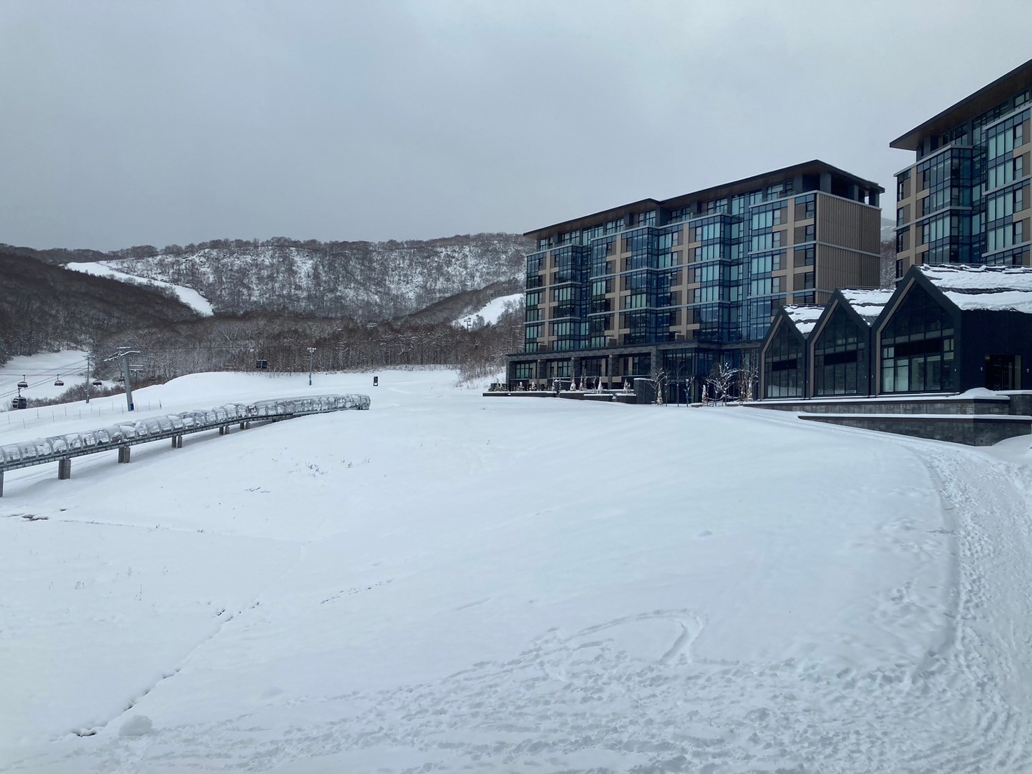 阿俊 https://dtks6emtee9cj.cloudfront.net/20241130/103.jpg