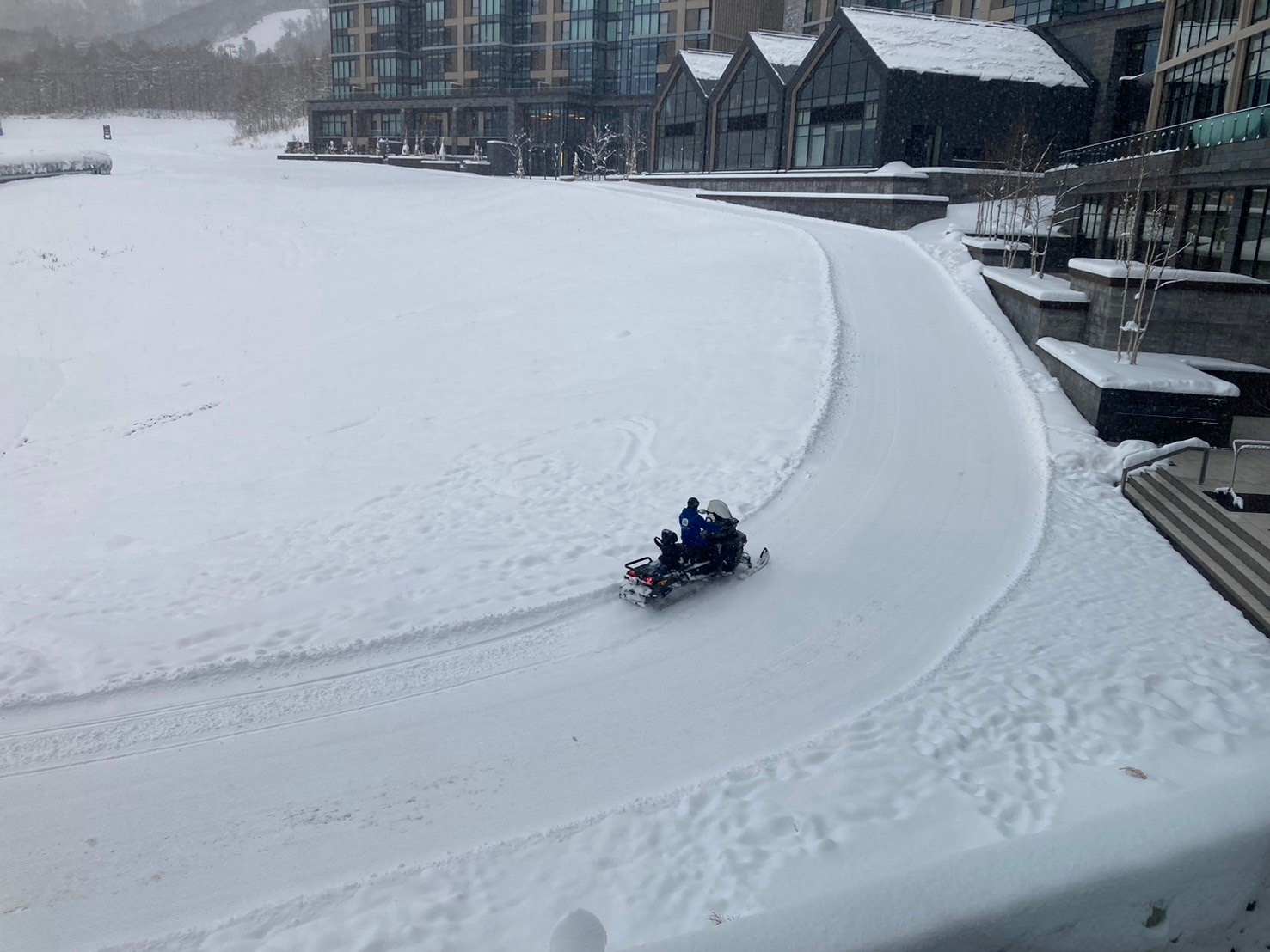 早餐 https://dtks6emtee9cj.cloudfront.net/20241130/155.jpg