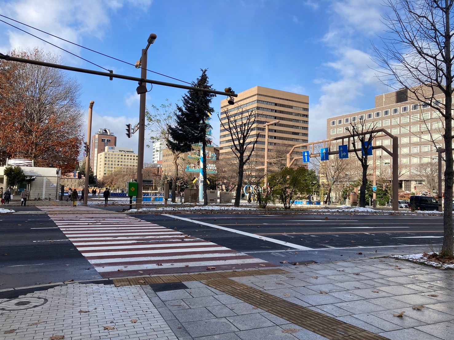 雪 https://dtks6emtee9cj.cloudfront.net/20241130/241.jpg