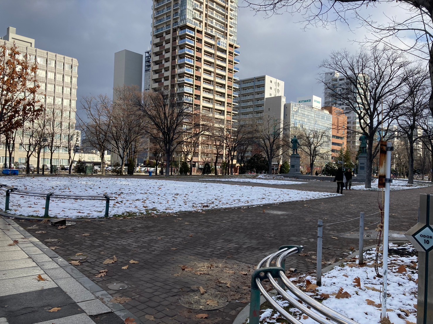 雪 https://dtks6emtee9cj.cloudfront.net/20241130/242.jpg