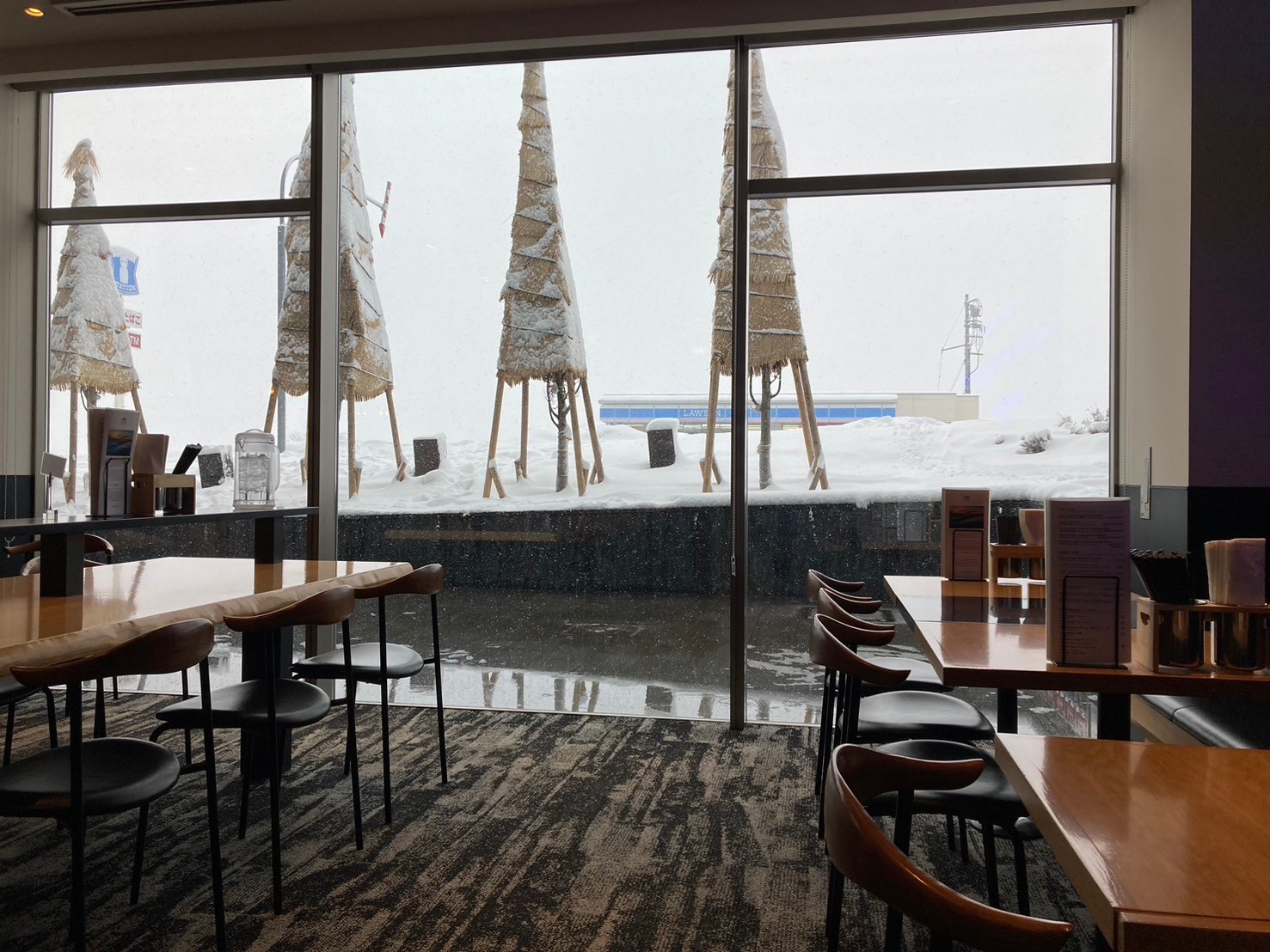 午餐 https://dtks6emtee9cj.cloudfront.net/20241130/28.jpg