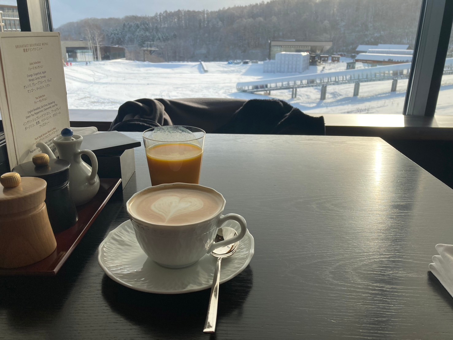 早餐 https://dtks6emtee9cj.cloudfront.net/20241130/418.jpg