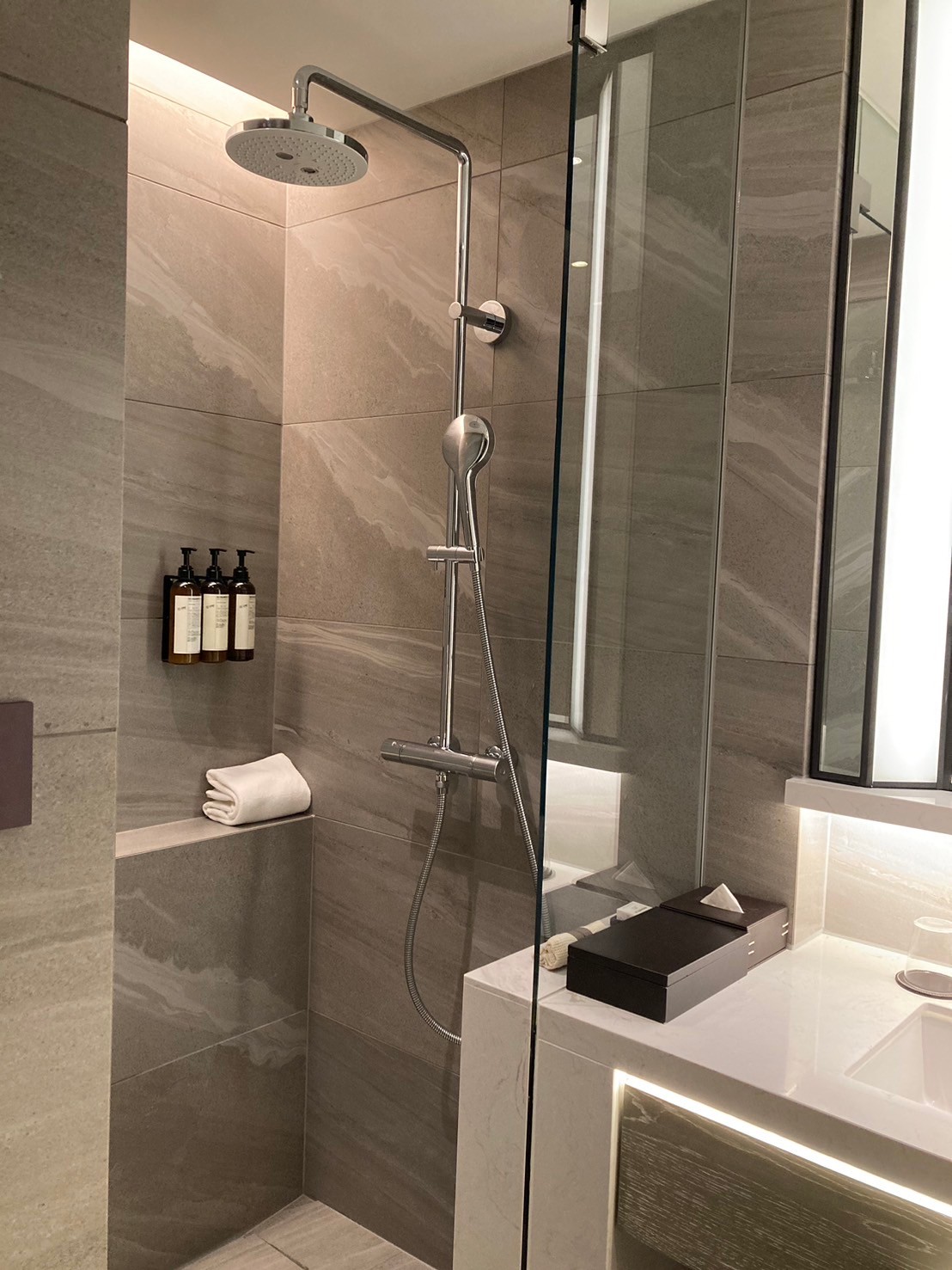 開箱 https://dtks6emtee9cj.cloudfront.net/20241130/703.jpg