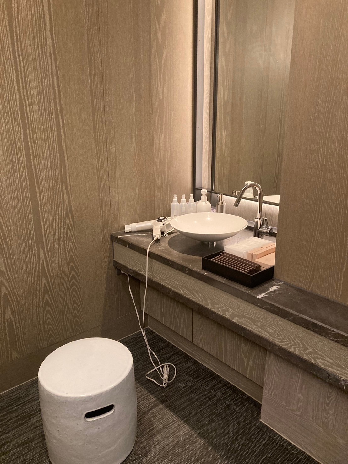 泳池 https://dtks6emtee9cj.cloudfront.net/20241130/748.jpg