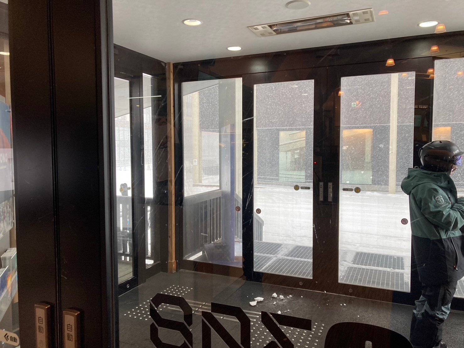 租雪衣 https://dtks6emtee9cj.cloudfront.net/20241130/8.jpg