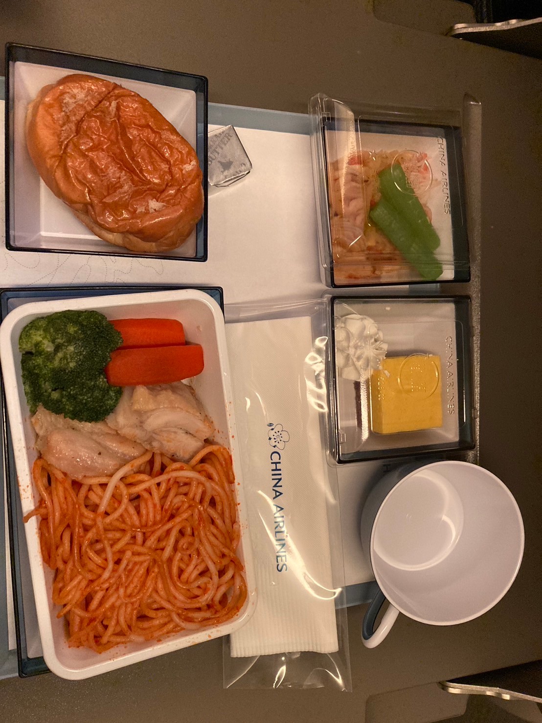 飛機餐 https://dtks6emtee9cj.cloudfront.net/20241130/820.jpg