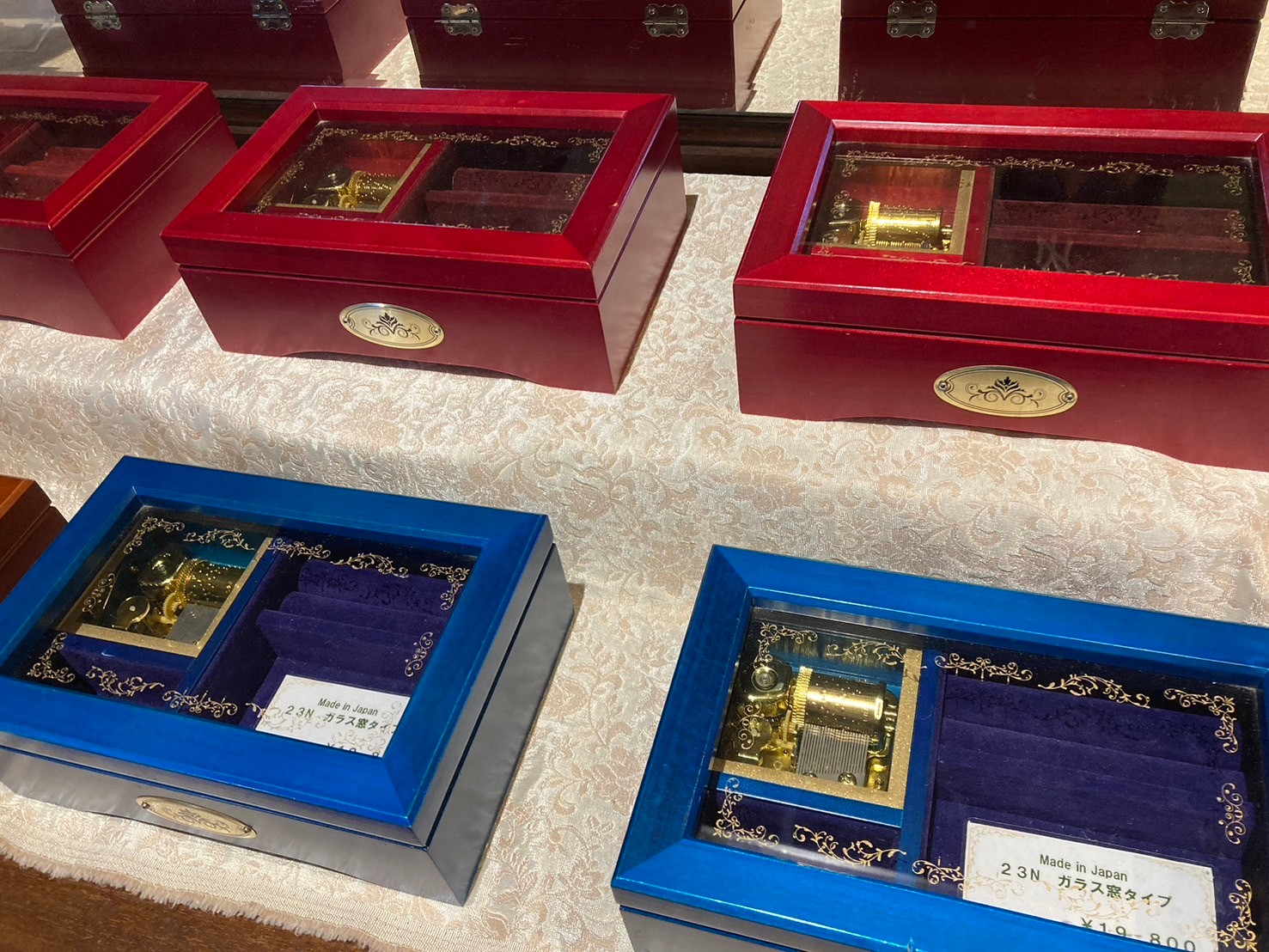 音樂盒館 https://dtks6emtee9cj.cloudfront.net/20241130/828.jpg