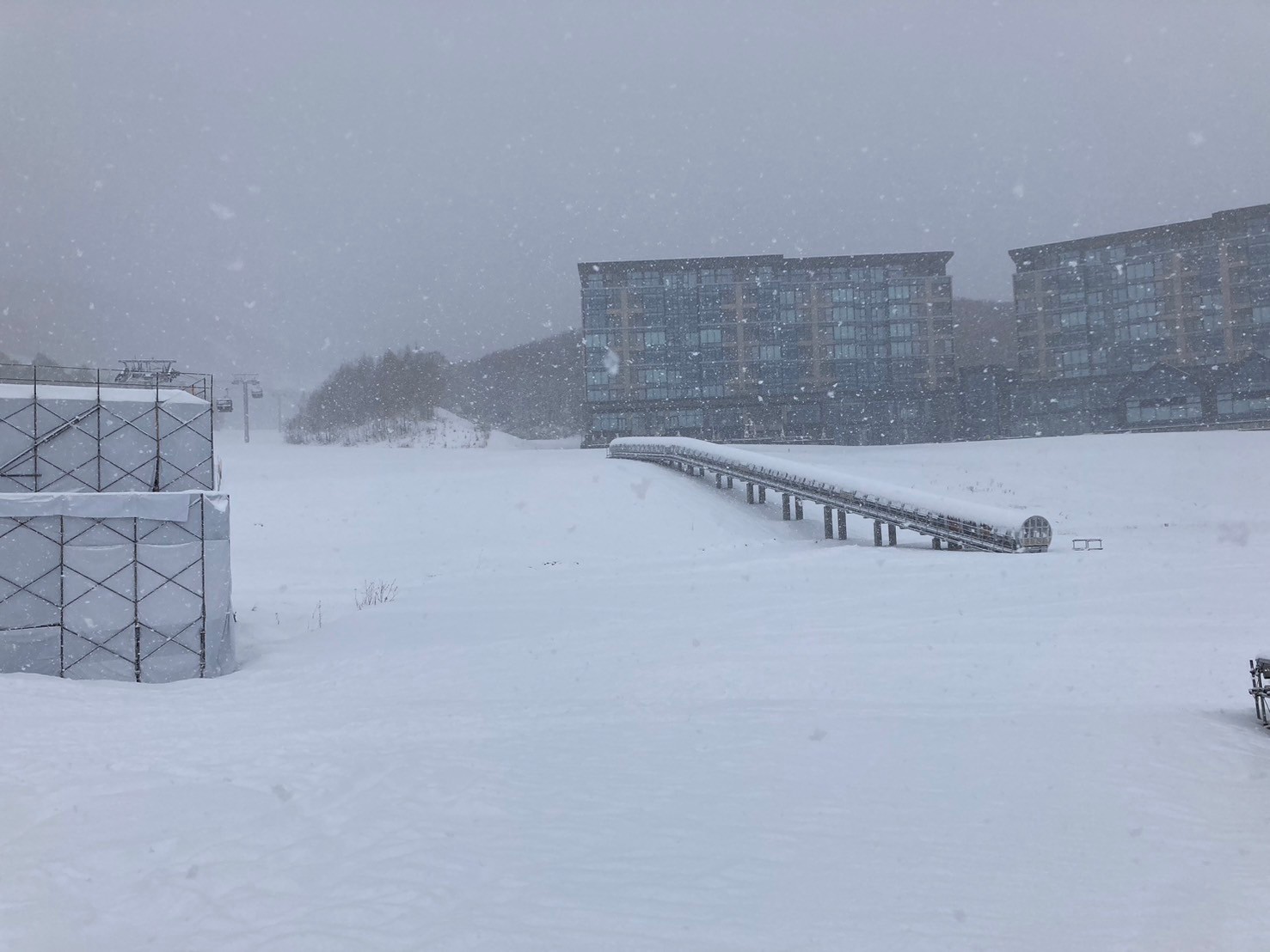 租雪衣 https://dtks6emtee9cj.cloudfront.net/20241130/9.jpg