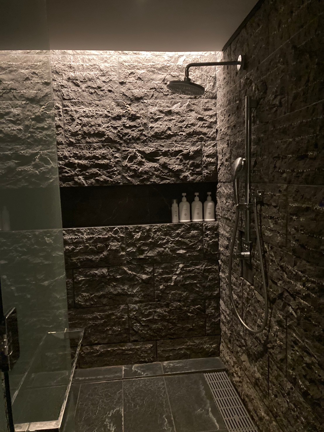 泡湯 https://dtks6emtee9cj.cloudfront.net/20241130/901.jpg